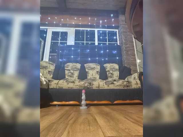 Nelonia's BongaCams show and profile