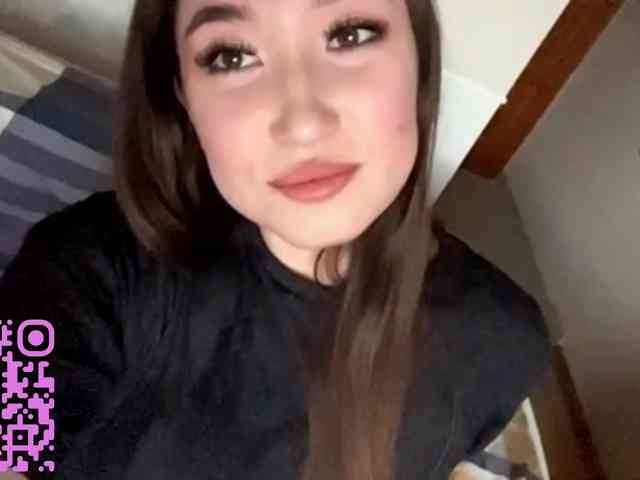 MiaAhner Live Webcam on BongaCams