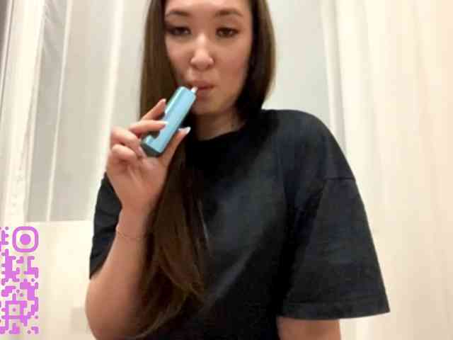 MiaAhner Live Webcam on BongaCams