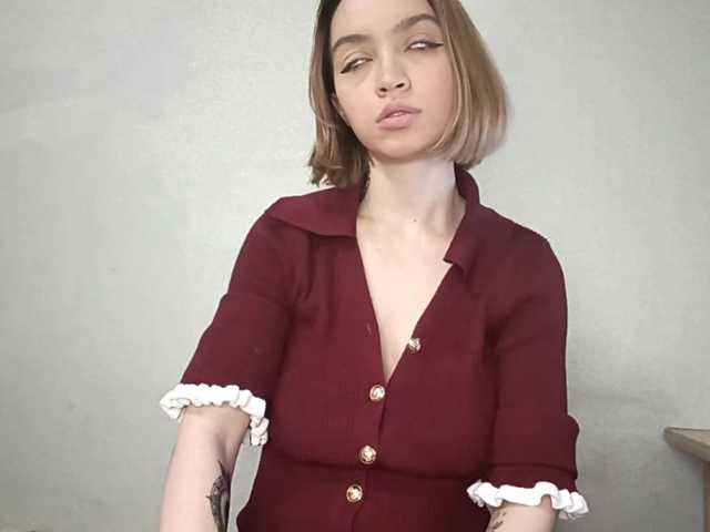 RebeccaCamferdam — Hi, im Elika and it my first day>w<  Spin around, show my outfit