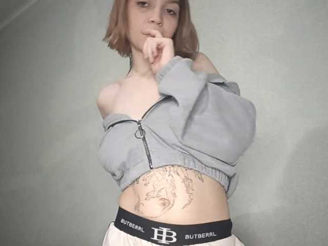 RebeccaCamferdam's BongaCams show and profile