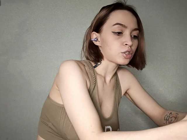 RebeccaCamferdam's BongaCams show and profile