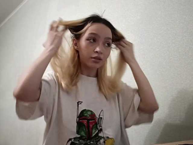 RebeccaCamferdam's BongaCams show and profile