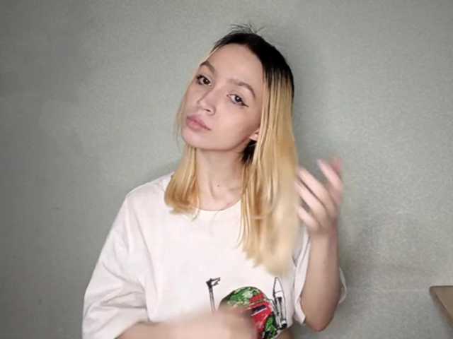 RebeccaCamferdam's BongaCams show and profile