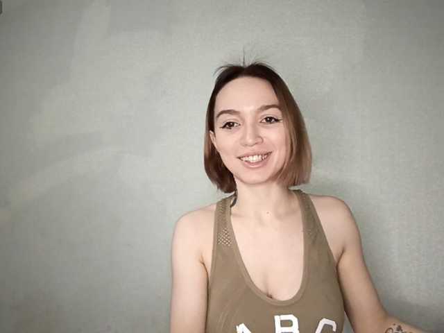 RebeccaCamferdam — Hi, im Elika and it my first day>w<  Spin around, show my outfit