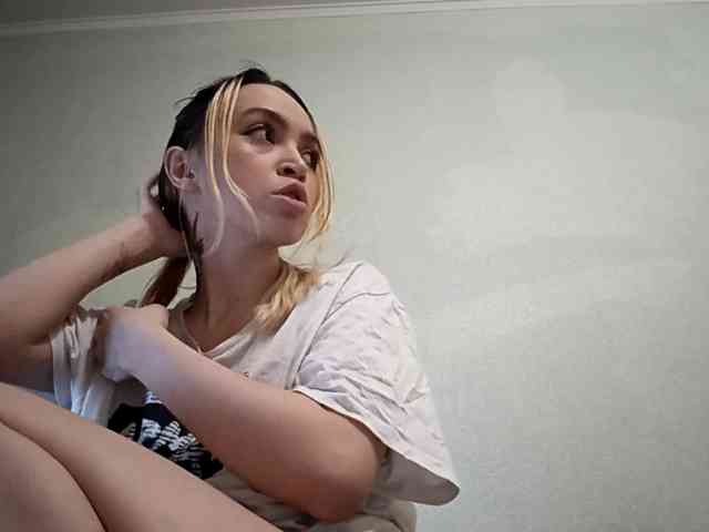 EliskaLovely webcam