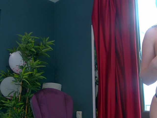 Angel-Kisss's BongaCams show and profile