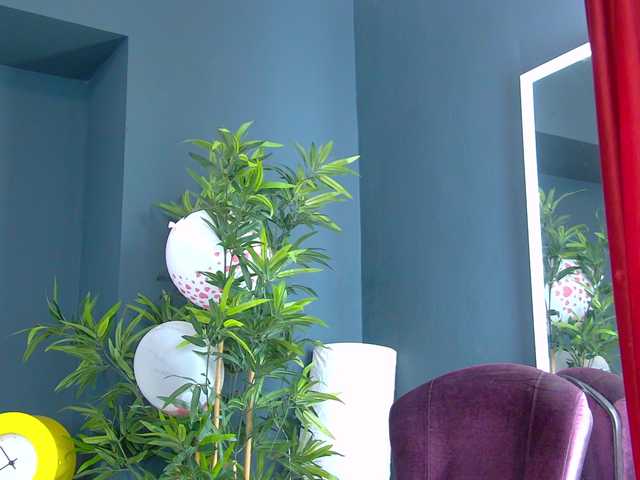 Angel-Kisss's BongaCams show and profile