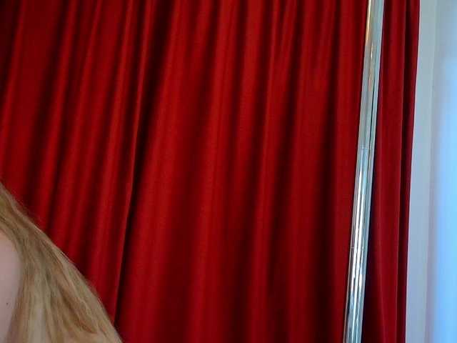 Angel-Kisss's BongaCams show and profile