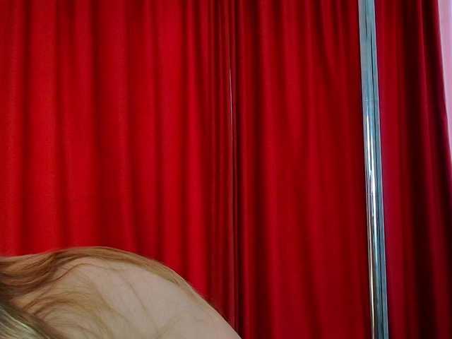 Angel-Kisss live cam