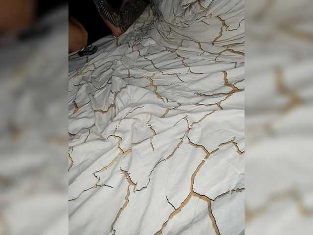 Mark021 broadcasting live