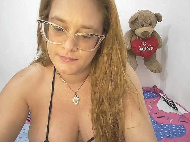 Sammarasmith's BongaCams show and profile