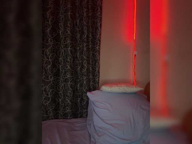 Avrora-min0 – webcam model profile photo