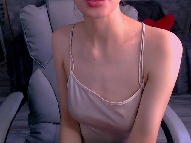 EmmaRavaan Live Cam on BongaCams