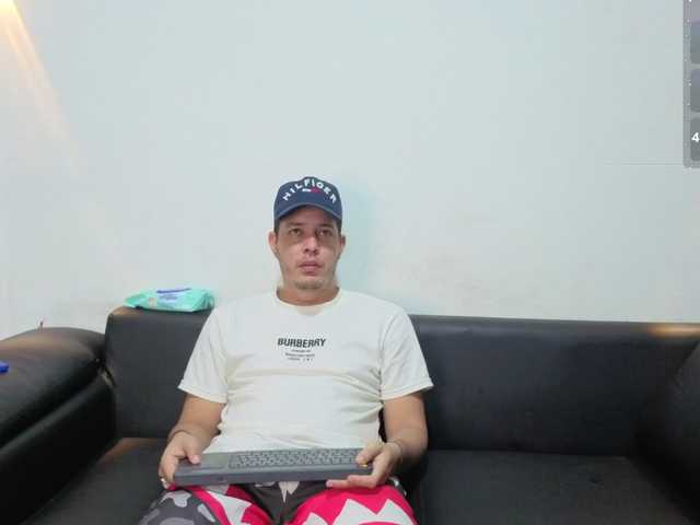 Hard-Sex-ADS's BongaCams show and profile