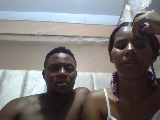 Youngcouple live cam