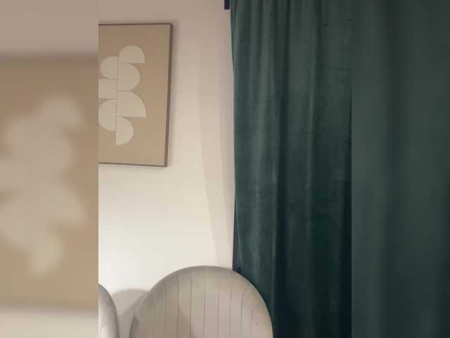 Tommi-Cherry's BongaCams show and profile