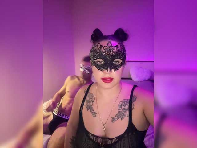 Tommi-Cherry's BongaCams show and profile