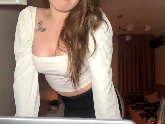 PinkClouds's BongaCams show and profile