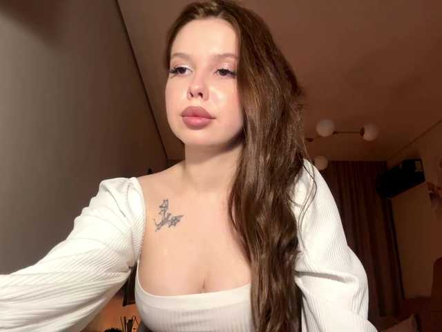 PinkClouds's BongaCams show and profile