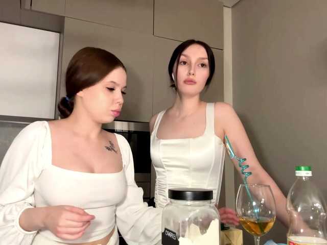 PinkClouds – webcam model profile photo