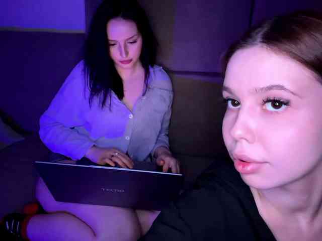 PinkClouds Live Webcam on BongaCams