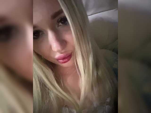 tipi777's BongaCams show and profile