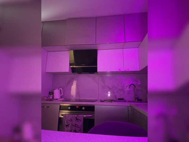 le modèle Goddess666-9 est en webcam porno dans un show sur le site bongacams, il possède les tags suivants: White/Caucasian,Brunette,Shaved