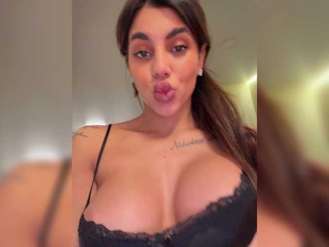 Goddess666-9, 25 y/o - Live Cam on BongaCams