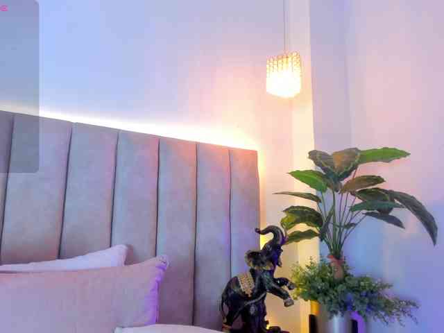 PixzyMartinez webcam