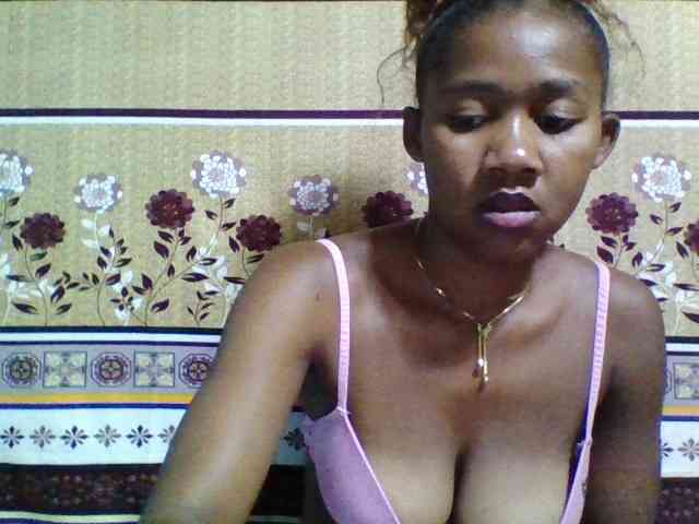 Reliane12 webcam