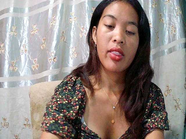 Nina-001's BongaCams show and profile