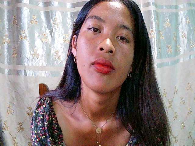 le modèle Nina-001 est en webcam porno dans un show sur le site bongacams, il possède les tags suivants: Ebony,Redhead,Shaved