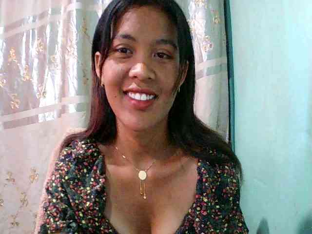 Nina-001 Live Webcam on BongaCams