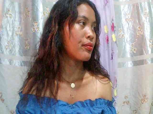 Nina-001 Live Webcam on BongaCams