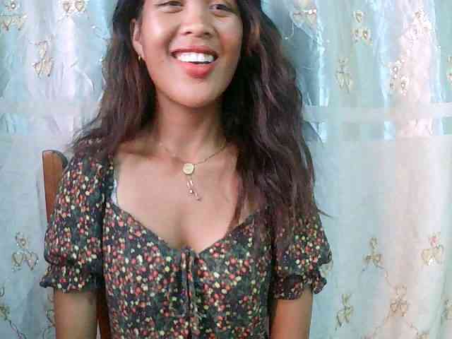 Nina-001 Live Webcam on BongaCams