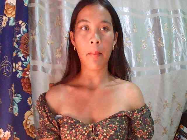 Nina-001 Live Webcam on BongaCams