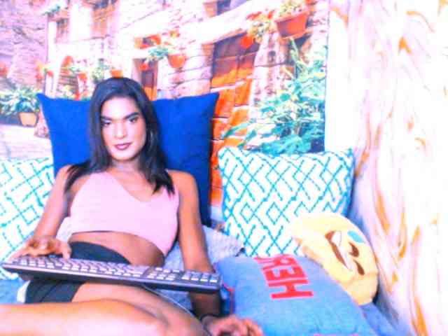 spicybarbie4u Live Webcam on BongaCams