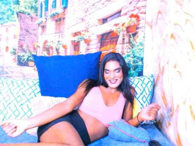 spicybarbie4u Live Webcam on BongaCams