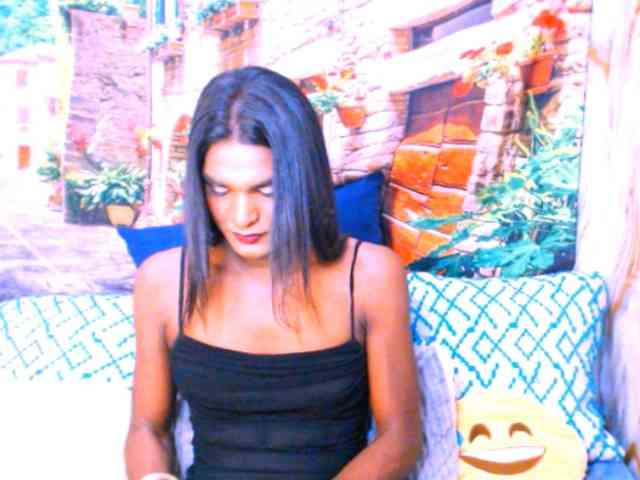 spicybarbie4u Live Webcam on BongaCams