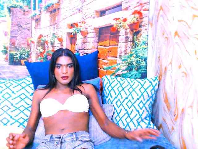 spicybarbie4u Live Webcam on BongaCams