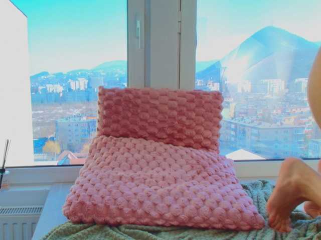 MissyScarlet's BongaCams show and profile