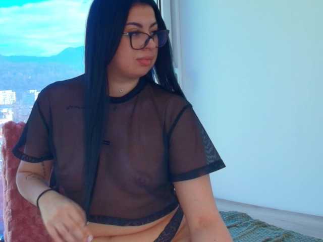 MissyScarlet's BongaCams show and profile