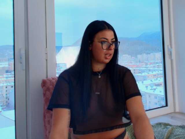 MissyScarlet's BongaCams show and profile