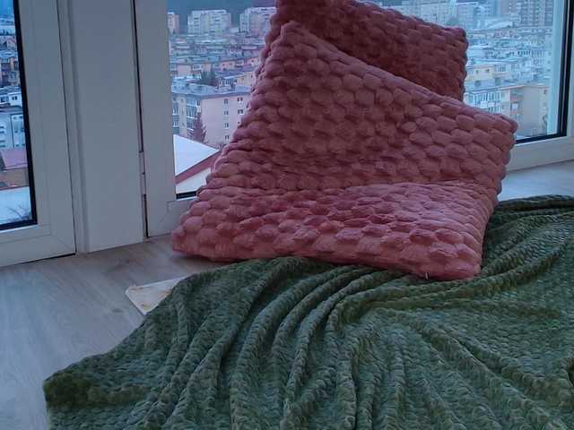 MissyScarlet's BongaCams show and profile