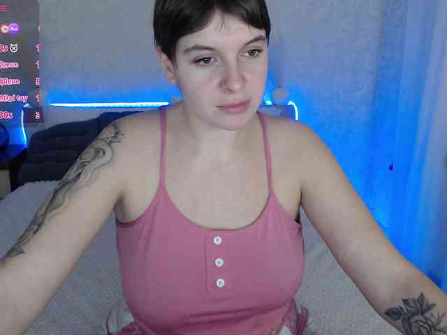 ElizaaSmilee webcam