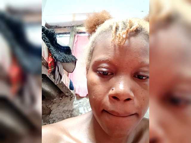 Medusa001 – webcam model profile photo