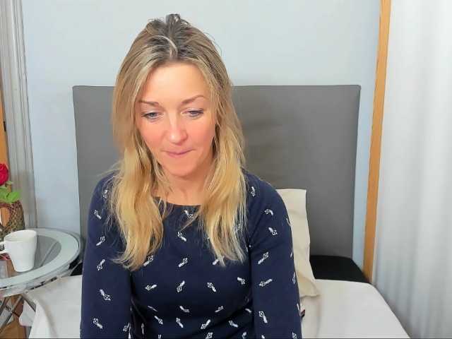 MileyTop Nude Live Sex Shows