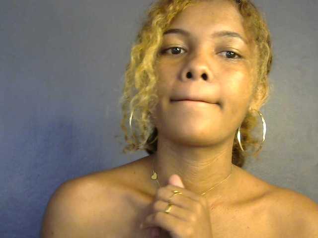 SAVANAH-AUBRI's BongaCams show and profile