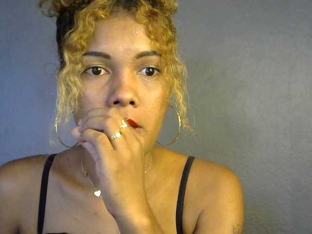 SAVANAH-AUBRI's BongaCams show and profile